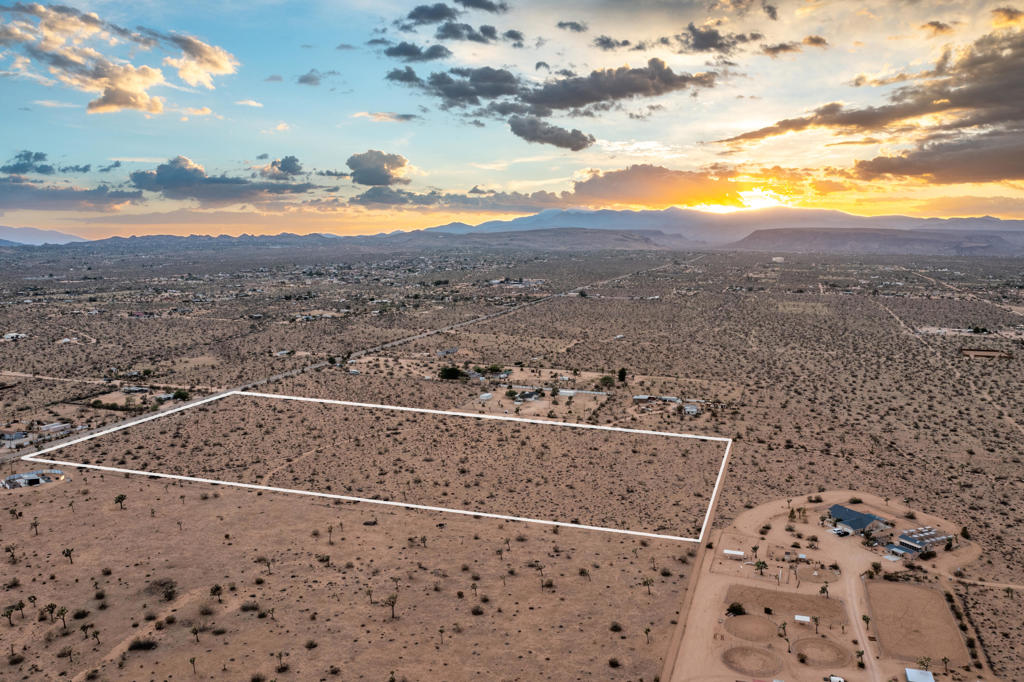 MLS #219136233DA image #1