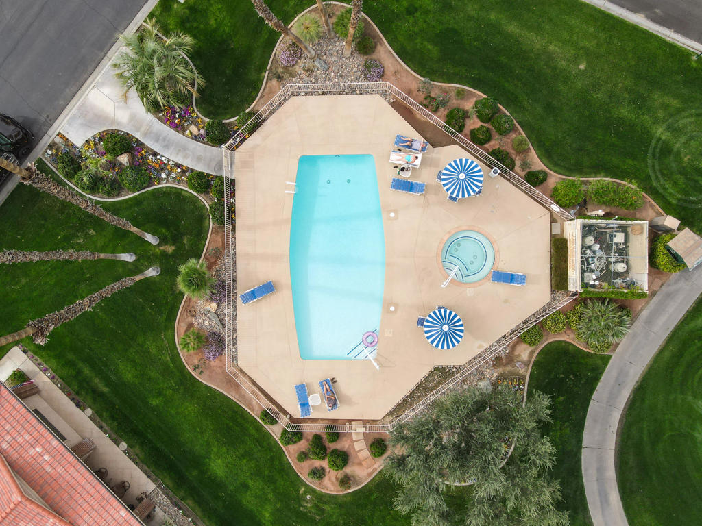 MLS #219136243DA image #4