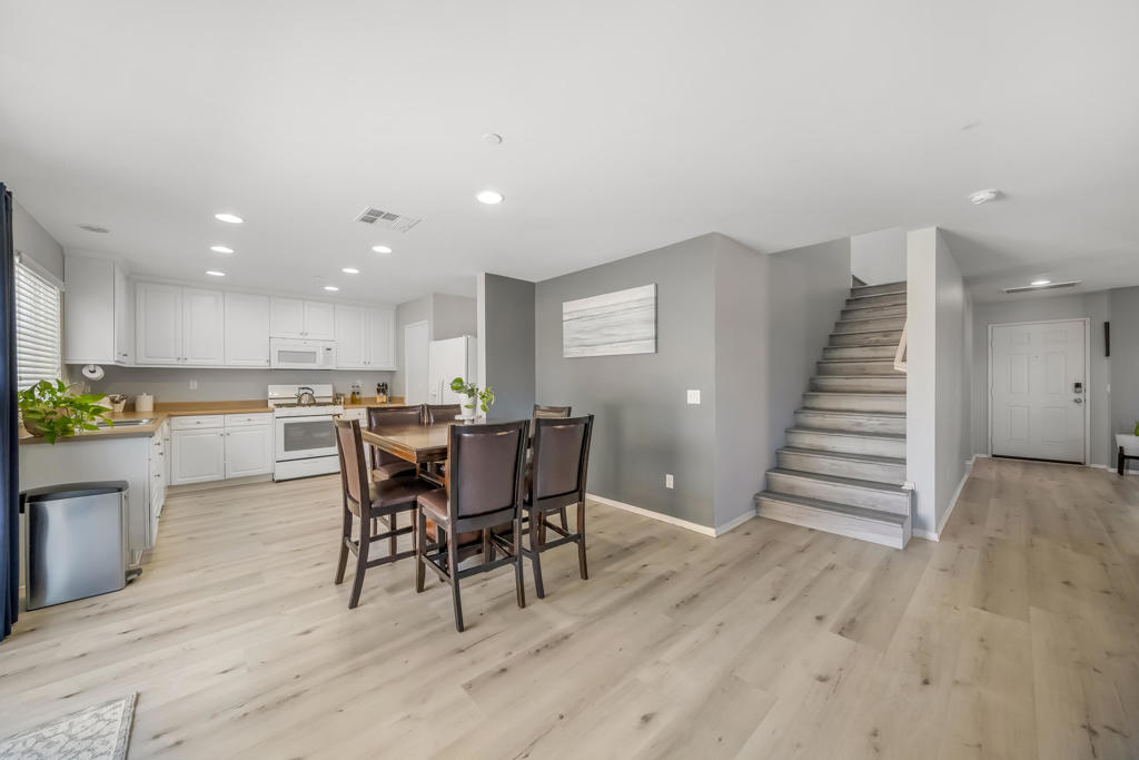 MLS #219136249DA image #4