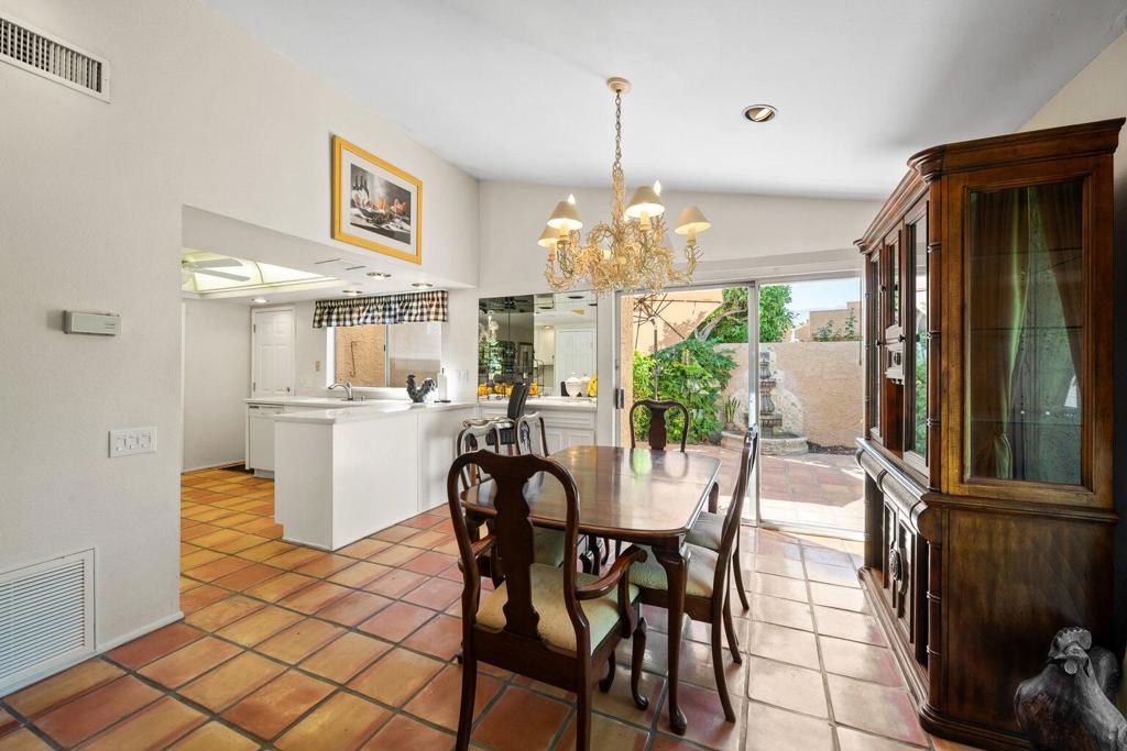 MLS #219136255DA image #3