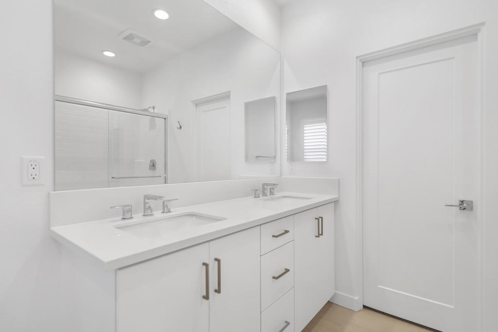 MLS #219136267DA image #17