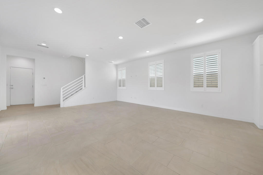 MLS #219136267DA image #5