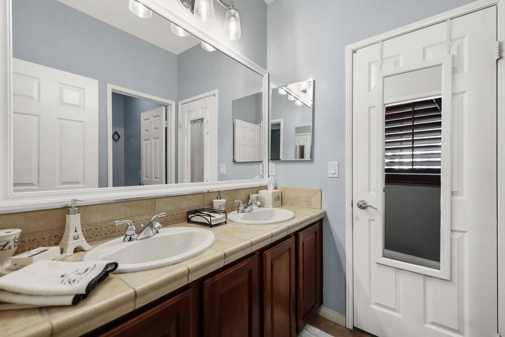 MLS #219136271DA image #25