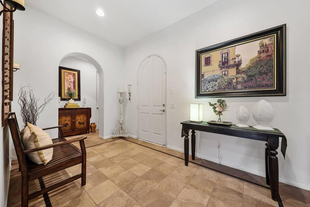 MLS #219136271DA image #3