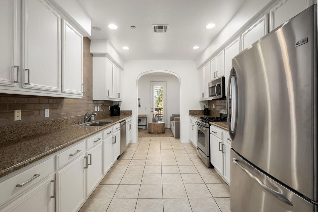 MLS #219136275DA image #11