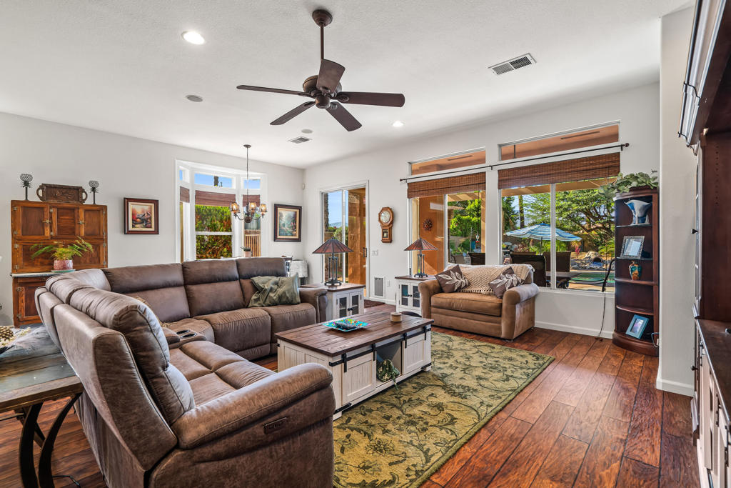 MLS #219136299DA image #6