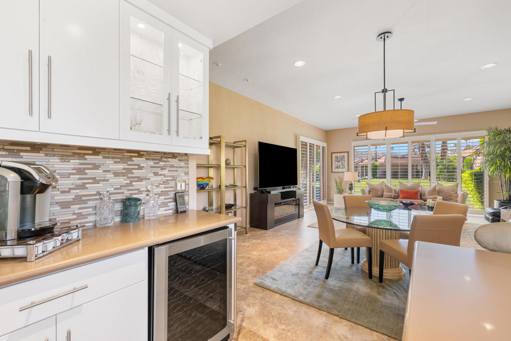 MLS #219136304DA image #11