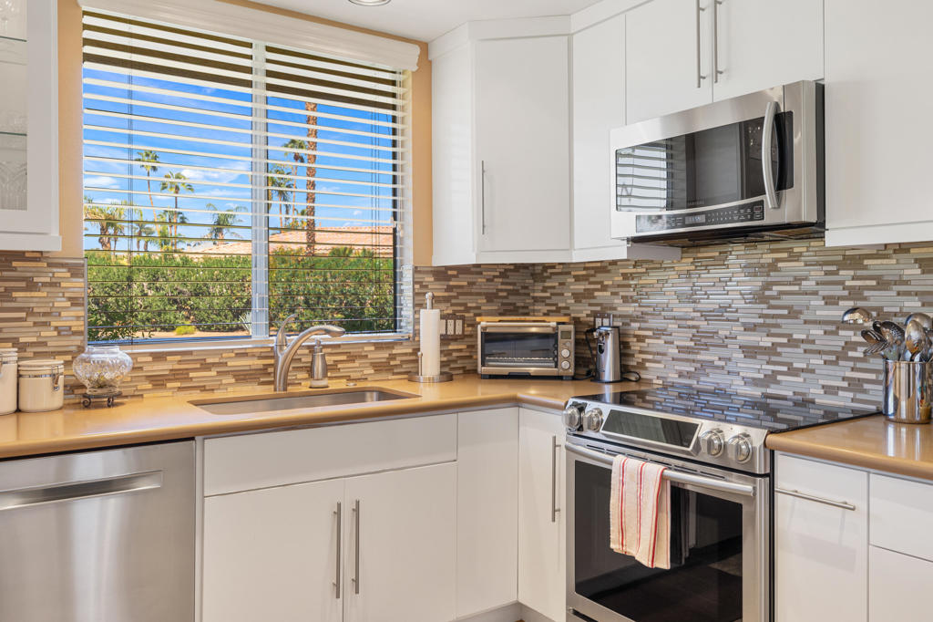 MLS #219136304DA image #14