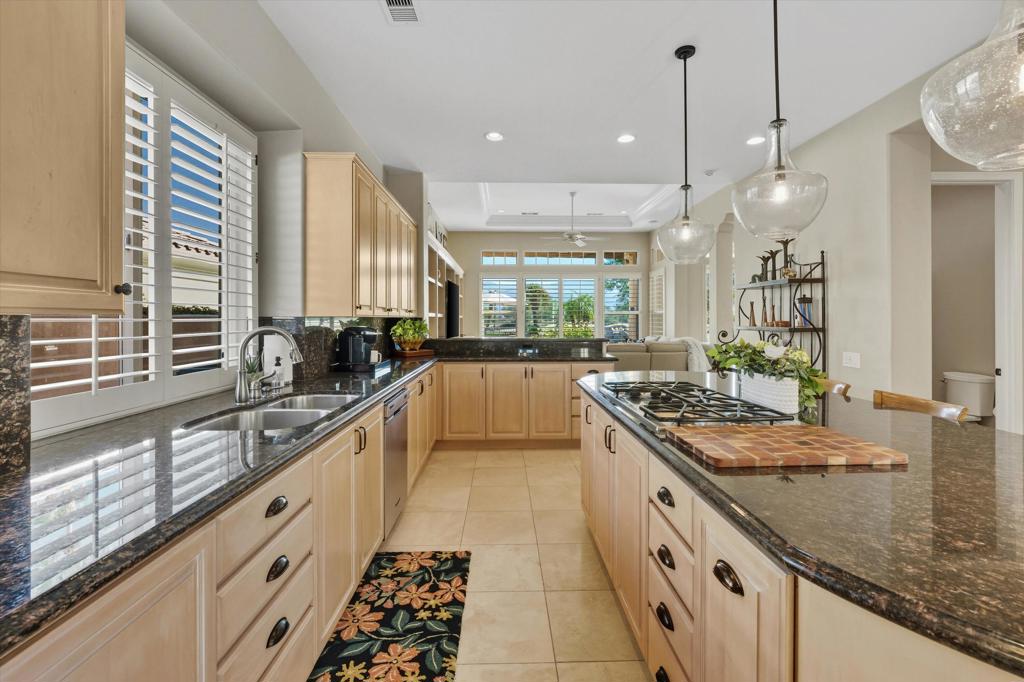 MLS #219136308DA image #29