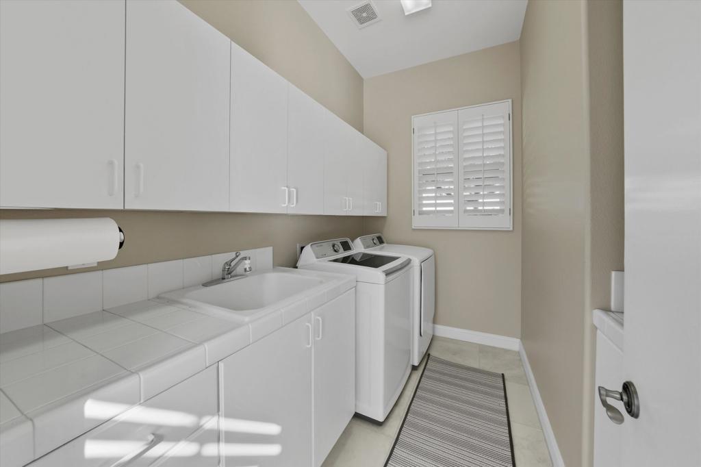 MLS #219136308DA image #32