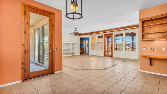 MLS #219136310DA image #3