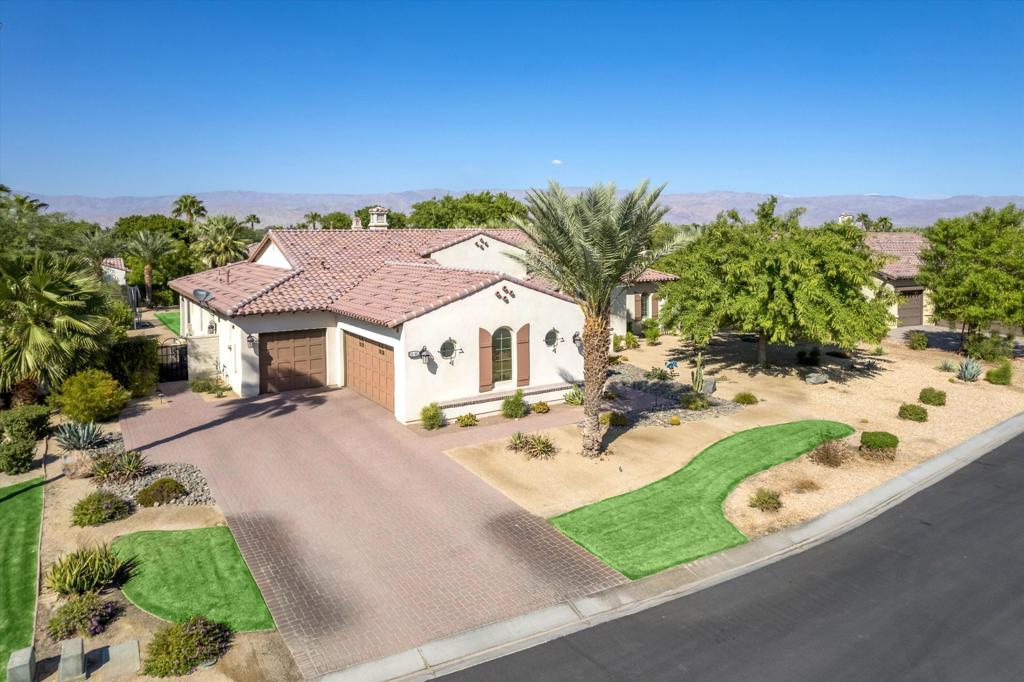 MLS #219136316DA image #2