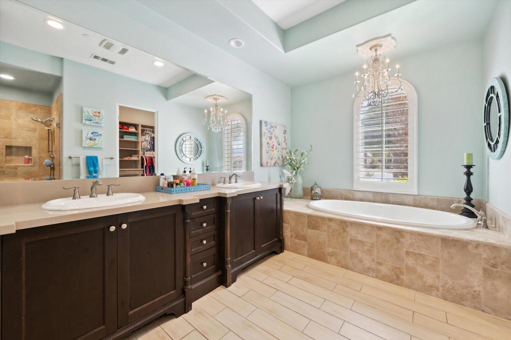 MLS #219136316DA image #25