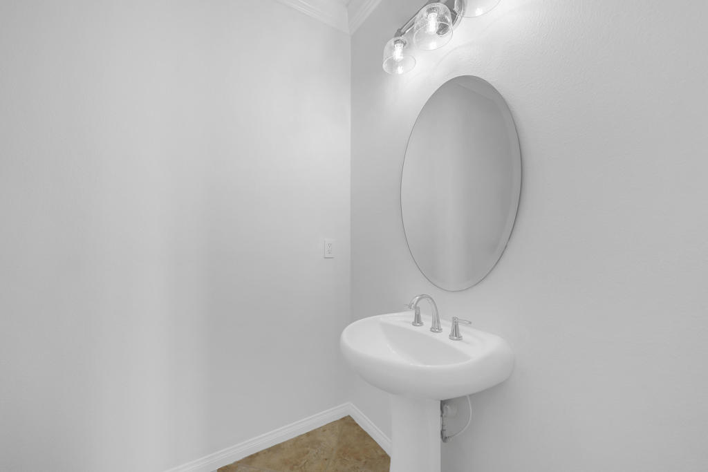 MLS #219136334DA image #32