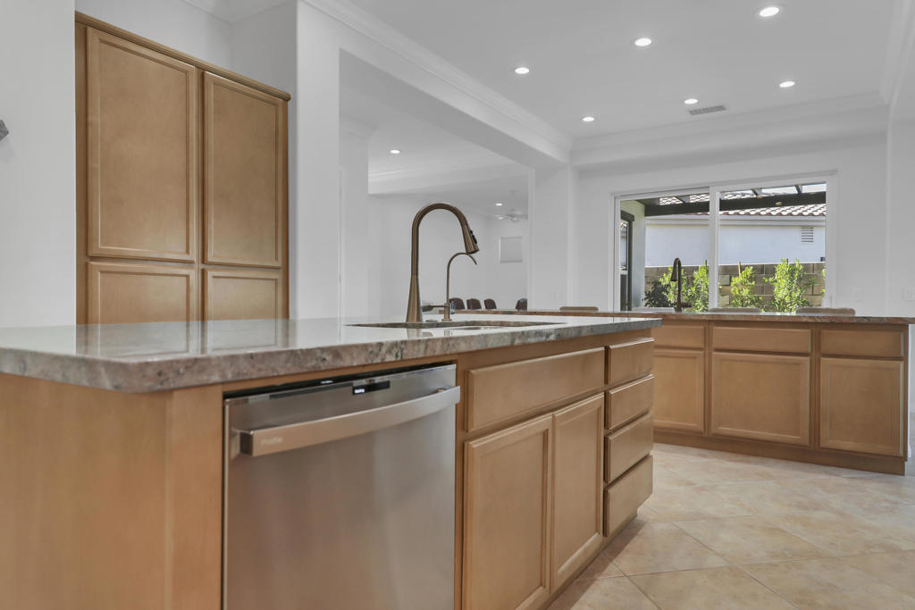 MLS #219136334DA image #8