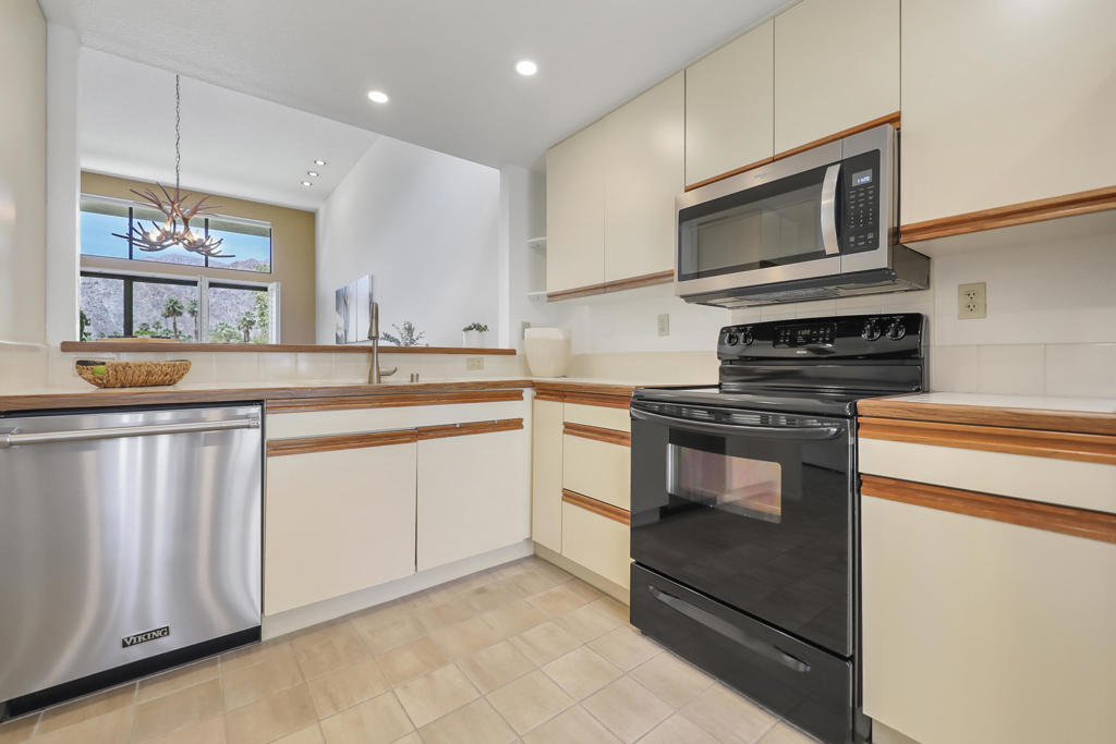 MLS #219136344DA image #7