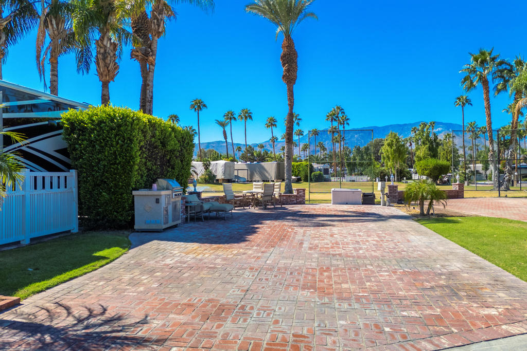 MLS #219136364PS image #4