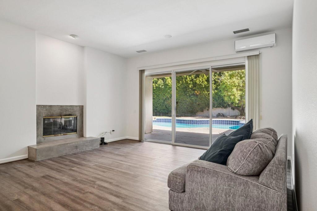 MLS #219136365DA image #11