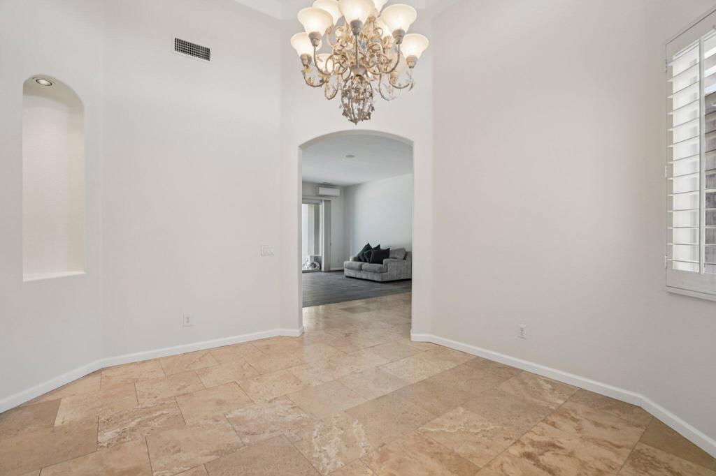 MLS #219136365DA image #12