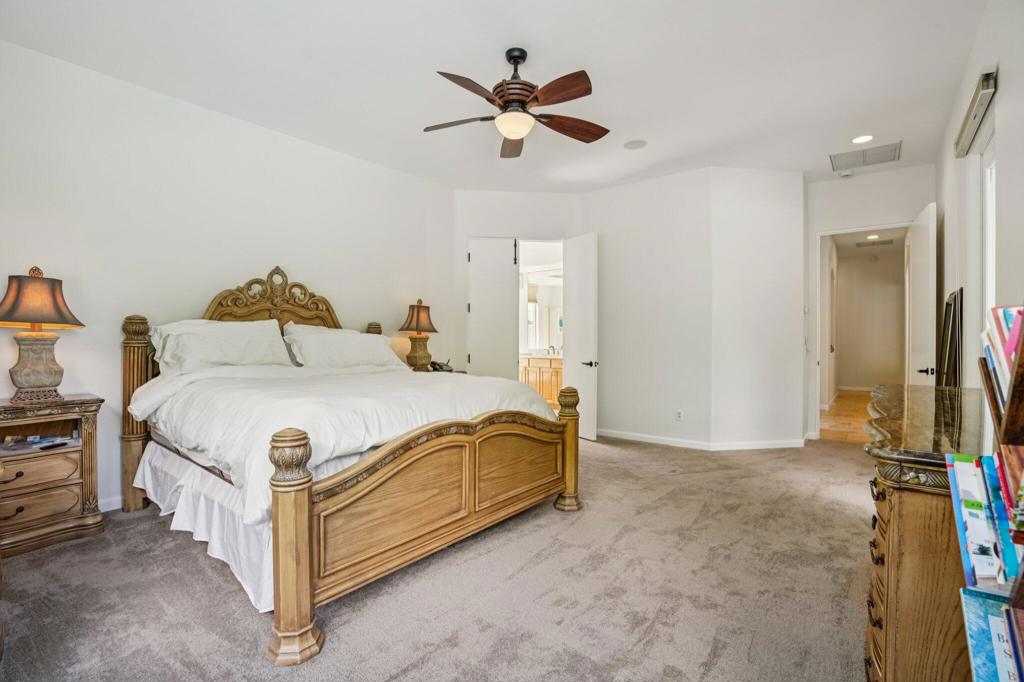 MLS #219136365DA image #16