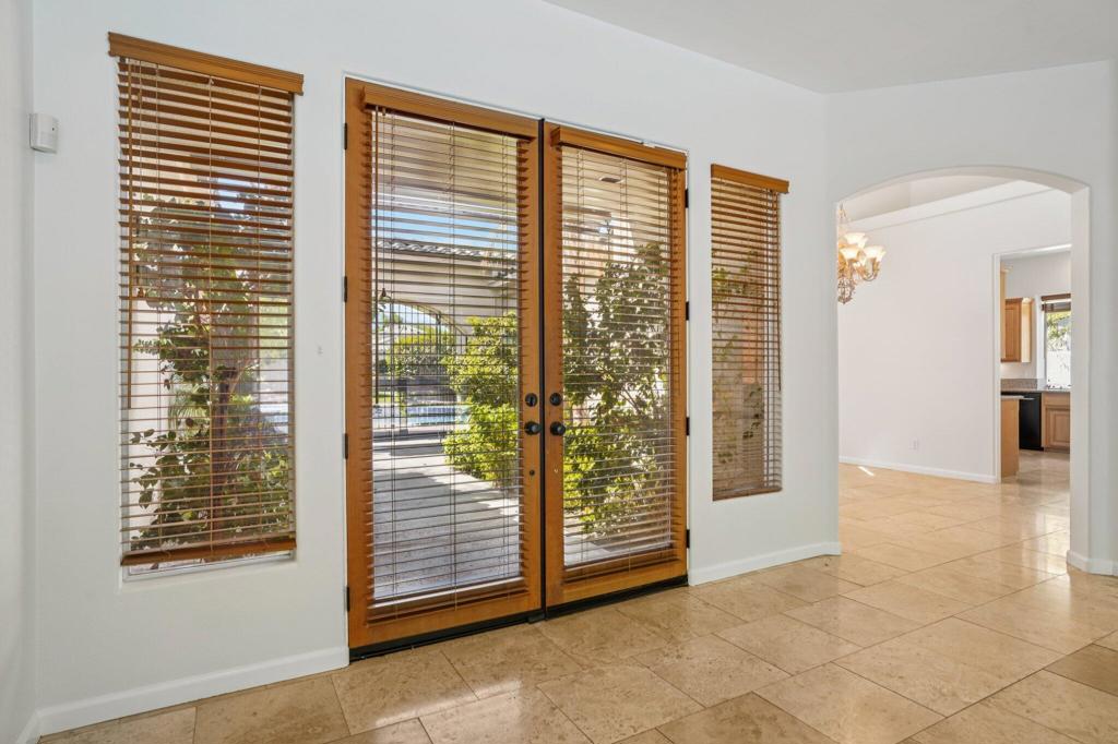 MLS #219136365DA image #4