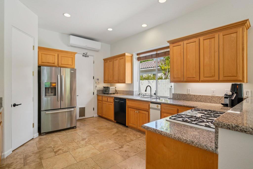 MLS #219136365DA image #5