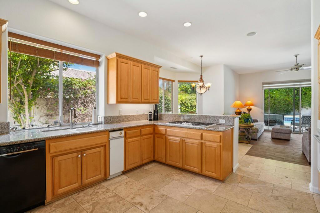 MLS #219136365DA image #6