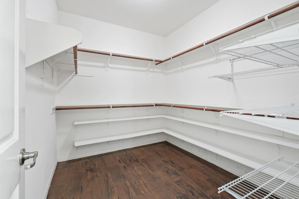 MLS #219136373DA image #17