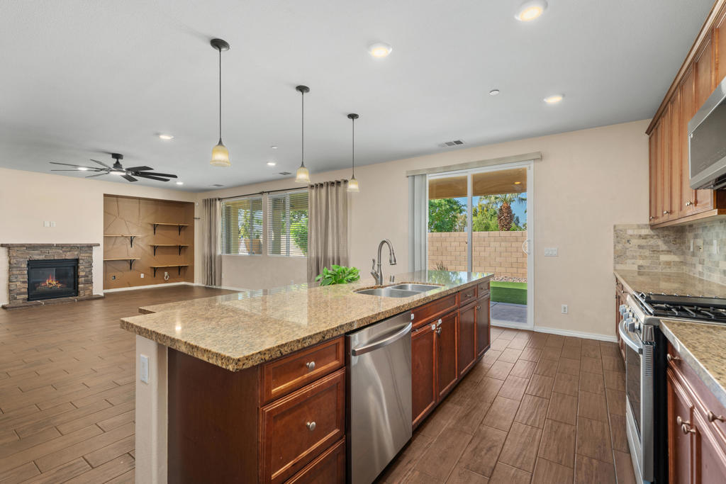 MLS #219136373DA image #8