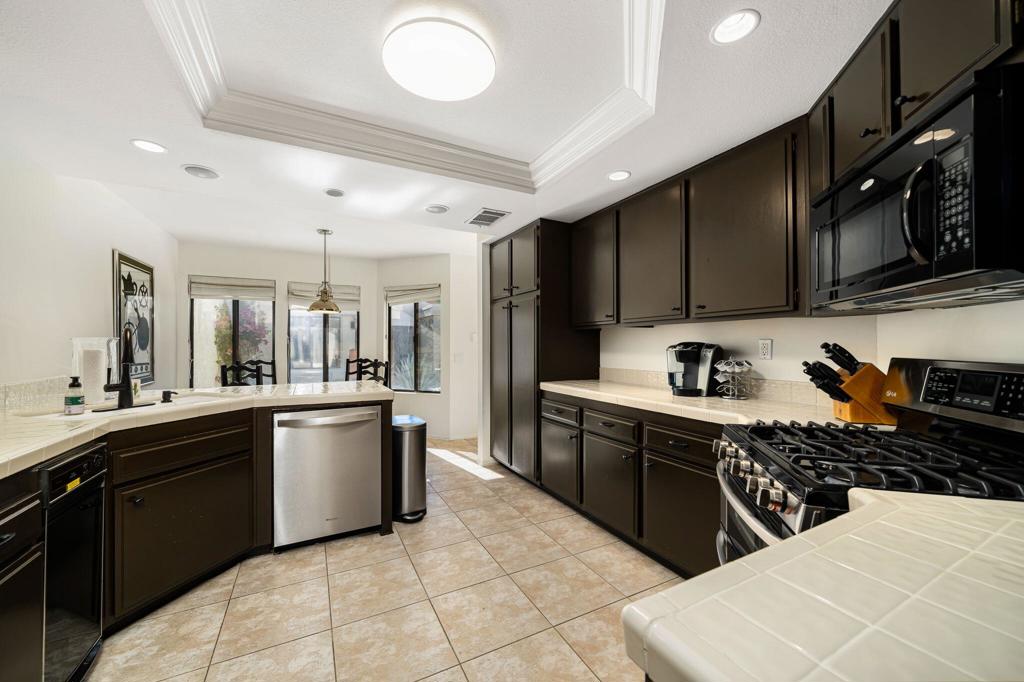 MLS #219136381DA image #15