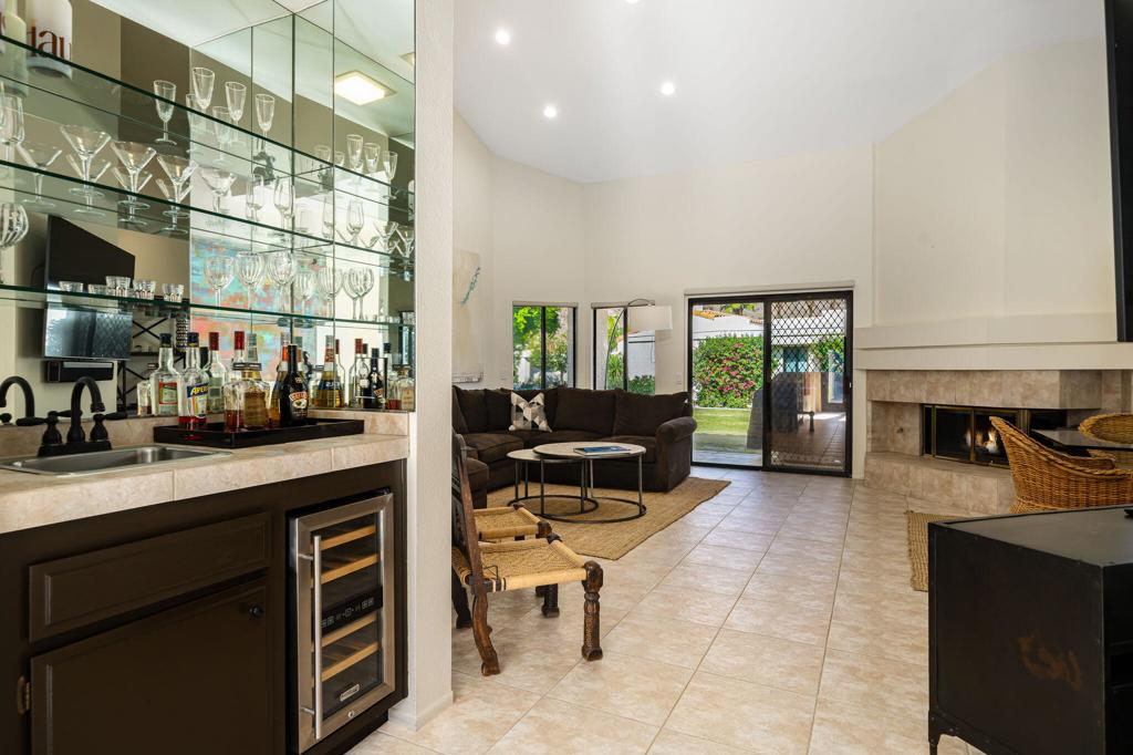 MLS #219136381DA image #8