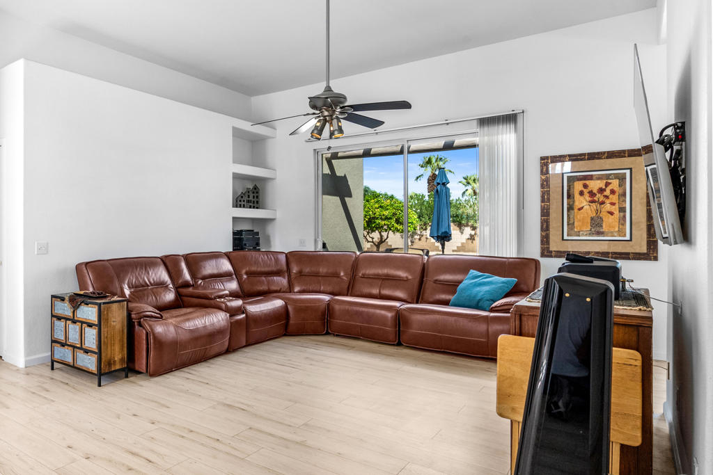 MLS #219136382DA image #12