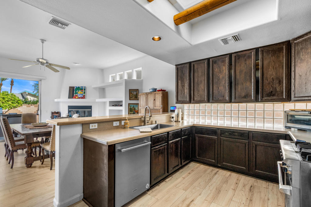 MLS #219136382DA image #16