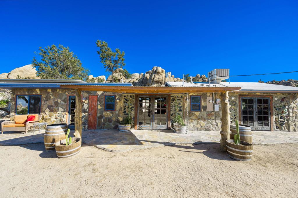 MLS #219136400PS image #6