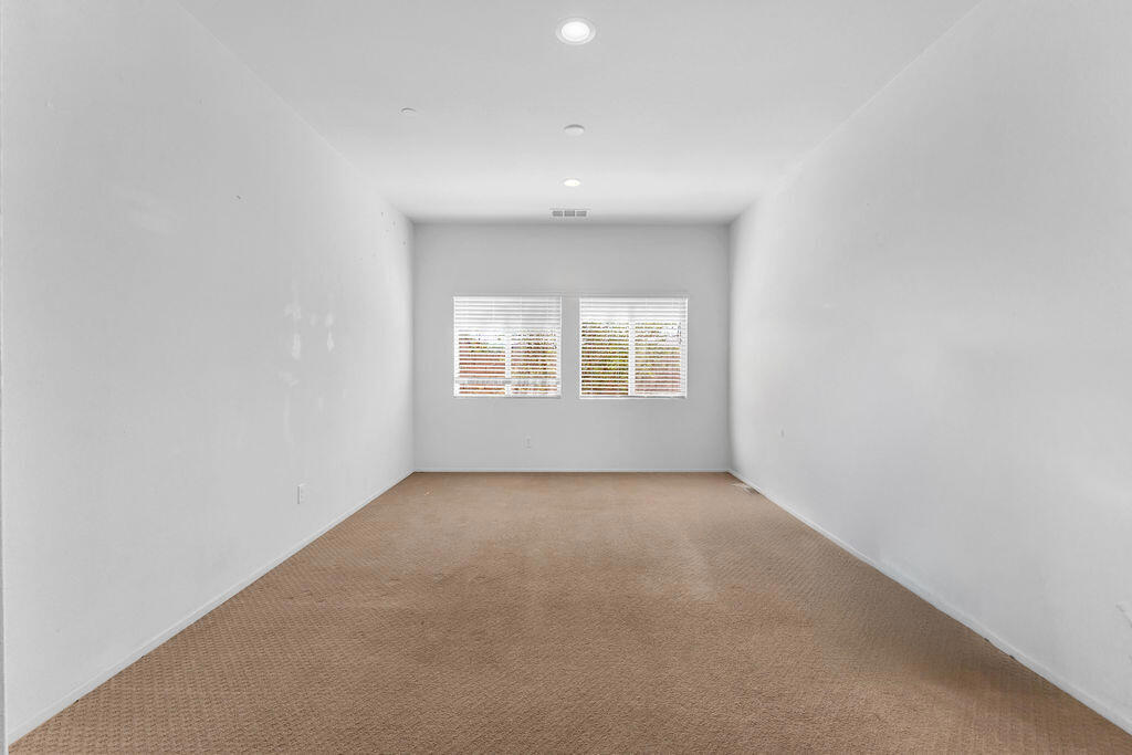 MLS #219136407DA image #3