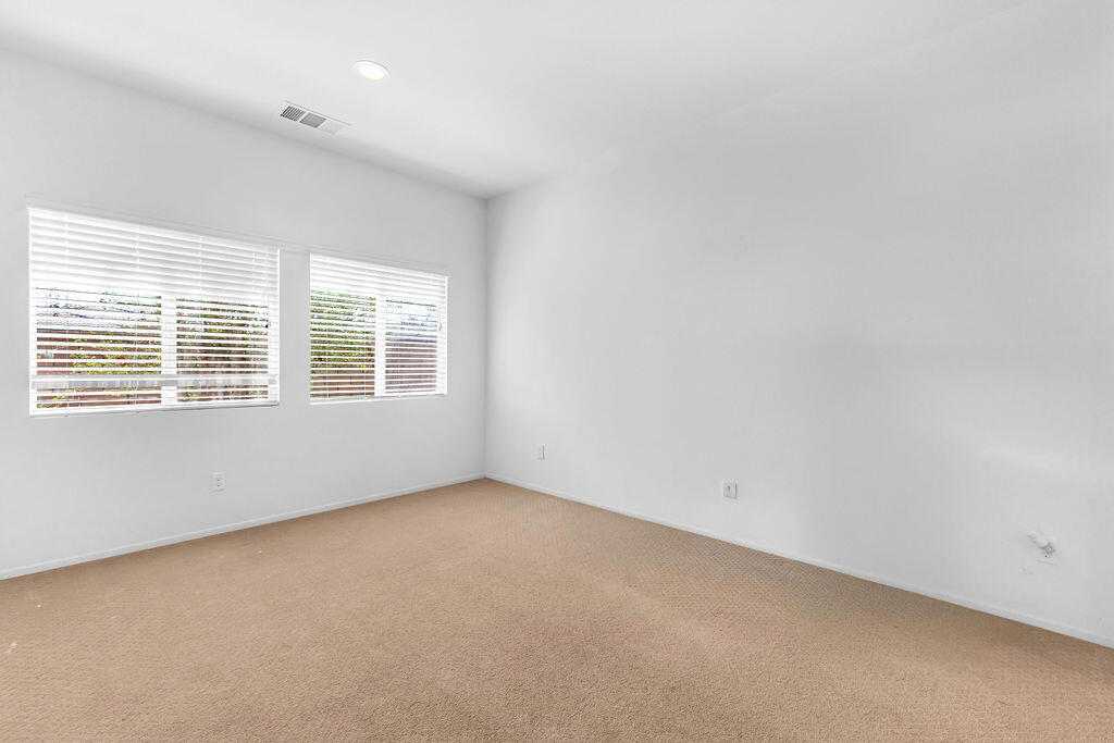 MLS #219136407DA image #4