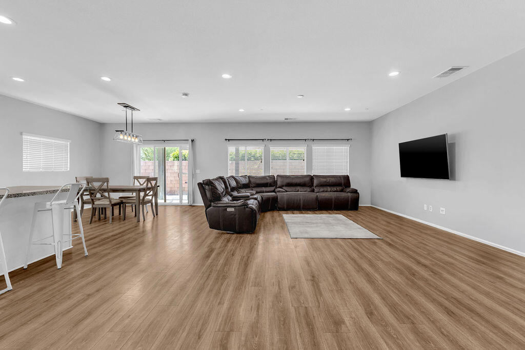 MLS #219136407DA image #6