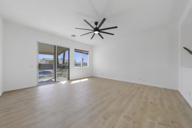 MLS #219136424DA image #9