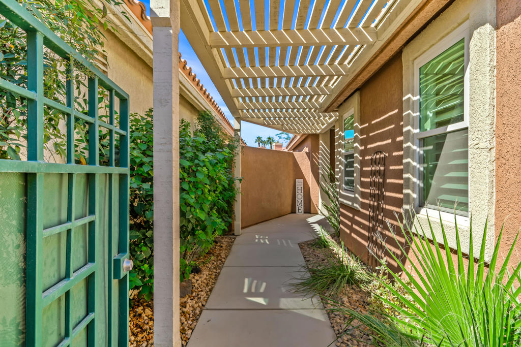 MLS #219136425DA image #6