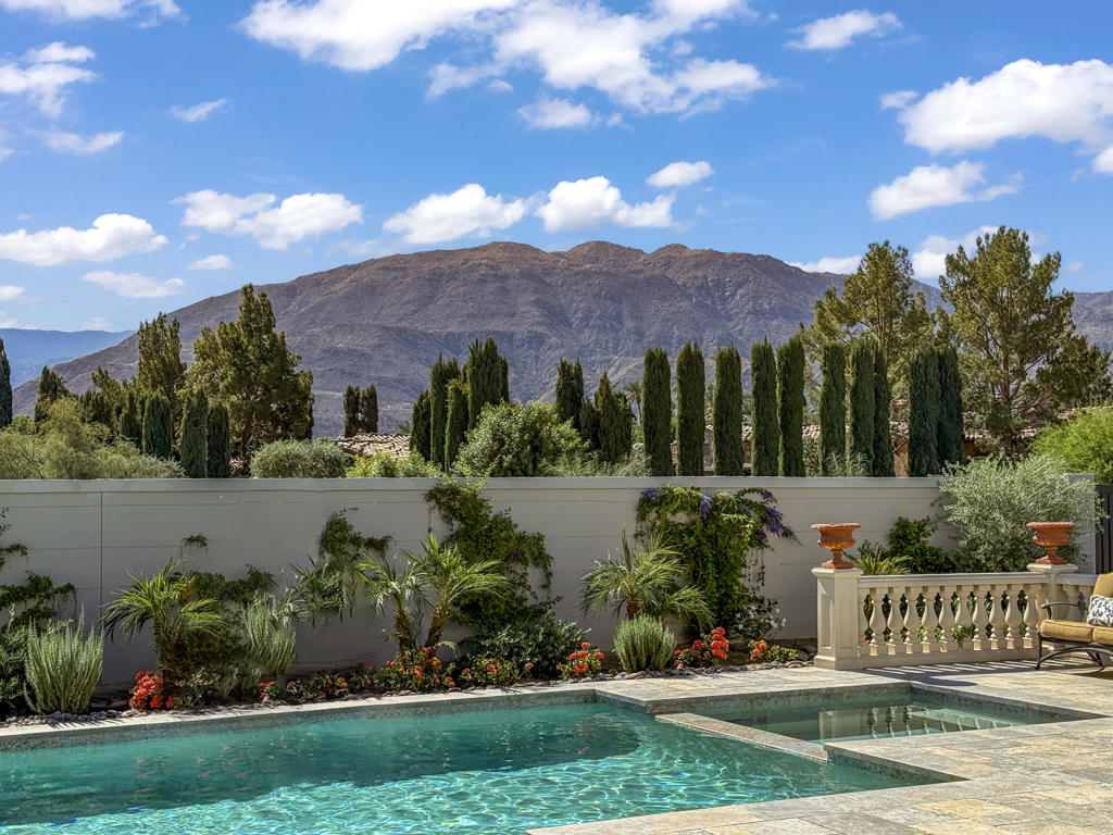 MLS #219136442DA image #1