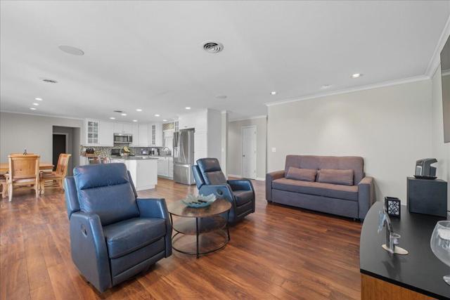 MLS #219136485DA image #9