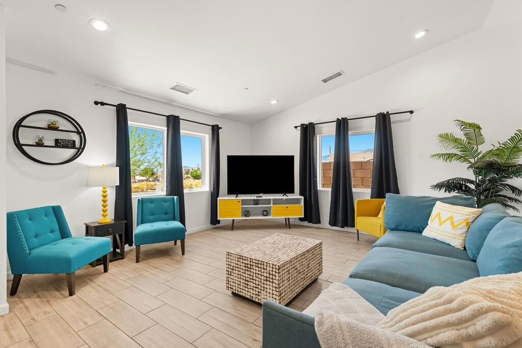 MLS #219136503DA image #2