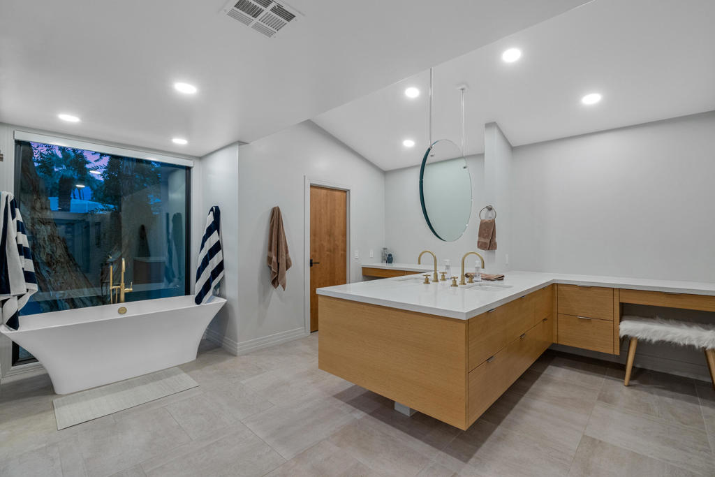 MLS #219136543DA image #16