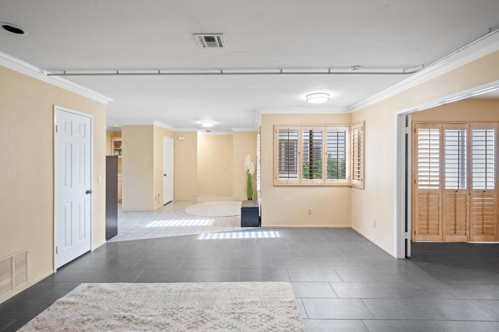 MLS #219136583DA image #17