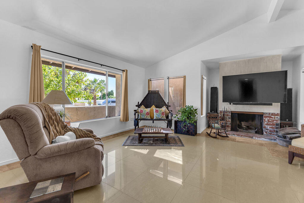 MLS #219136601DA image #14