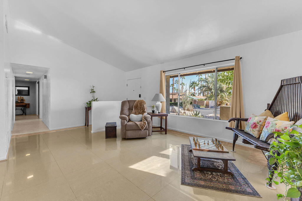 MLS #219136601DA image #16