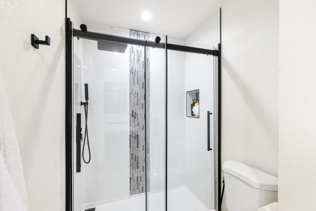 MLS #219136602DA image #10