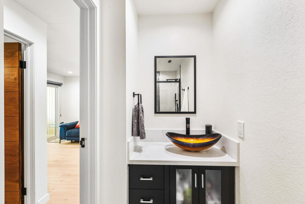 MLS #219136602DA image #11