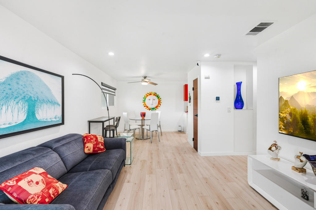 MLS #219136602DA image #3