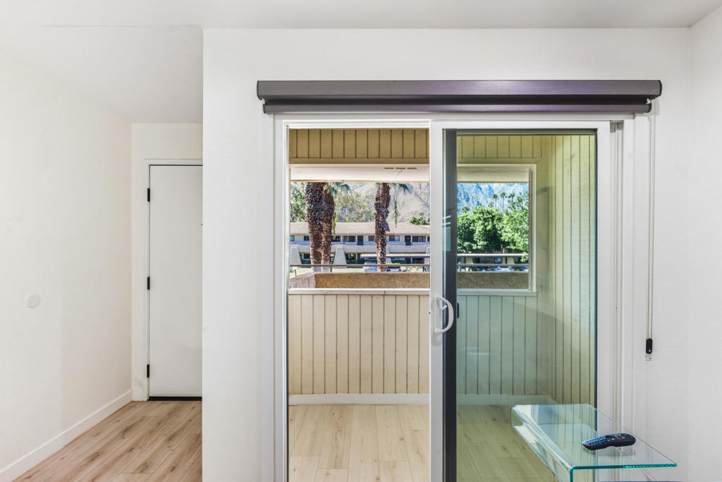 MLS #219136602DA image #5